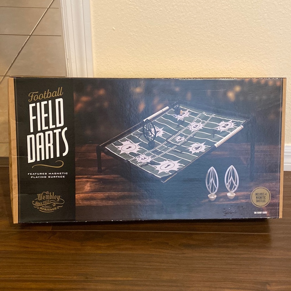 Wembley Magnetic Football Field Darts Game